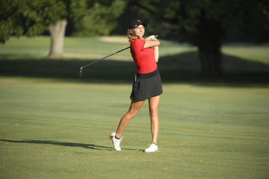Freshman Averi Cline scores a 84 in her first  collegiate tournament.